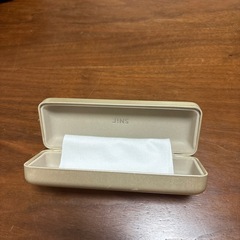JINSメガネケースの画像