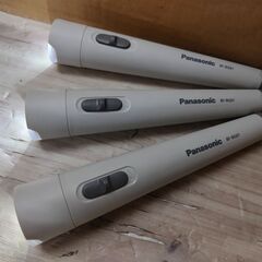 3本（1本：500円）　ハンズフリー懐中電灯　パナソニック LED懐中電灯 乾電池エボルタ付 BF-BG01K-Wの画像