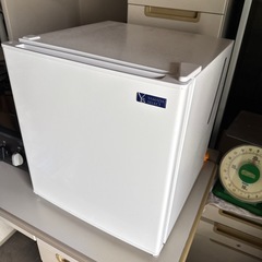 2019年 ヤマダ電機 1ドア冷蔵庫 YRZ-C05G2 47Lの画像