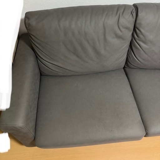 極美品　定価9万円　市場株式会社　カーキ　2人かけ　ソファ　椅子　2.5P