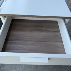 無料 イケヤ　ベッドサイドテーブルの画像
