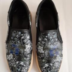 ERDEM×H&M コラボ アーデム 花柄 スリッポンの画像