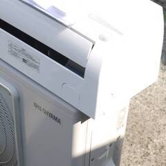 美品 アイリスオーヤマ ルームエアコン IRA-2204W 2021年 R32冷媒 2.2kW 冷房 6～9畳 暖房 5～6畳 アレクサ対応 スマホ操作 人感センサーの画像