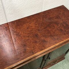 木製 キャビネット 飾り棚 本棚 収納棚 アンティーク調 レトロ 幅85cm×奥行44cm×高さ80cmの画像