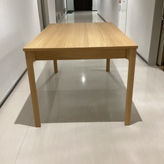 ダイニングテーブル【町田市再生家具】　251029