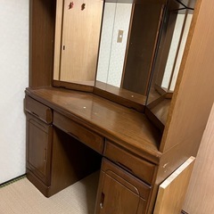 三面鏡ドレッサー