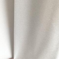 ベージュカーテンとレースカーテンセットの画像