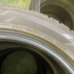 無料タイヤ　225/50R18【4717】の画像