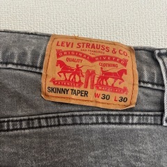 Levi's リーバイス ブラックデニムの画像