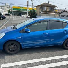 長〜い車検付きのトヨタ アクア Ｓの画像