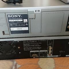 ビデオデッキ２台★ジャンク品の画像