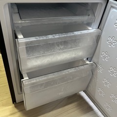 美品！2022年製148L Haierノンフロン冷凍冷蔵庫 の画像