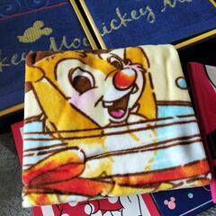 ディズニー✦タオル＆ペアマグカップセット✦新品未使用の画像