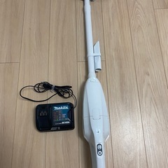 マキタ　充電式クリーナー　バッテリーなしの画像