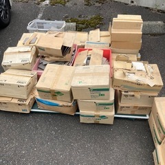 色んなタイル10円〜30円早い物勝ちの画像