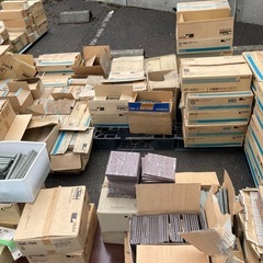色んなタイル10円〜30円早い物勝ちの画像