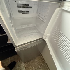 2ドア冷蔵庫　SANYO SR-14Pの画像