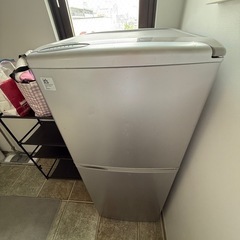 2ドア冷蔵庫　SANYO SR-14Pの画像
