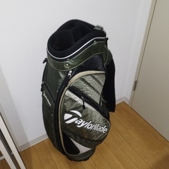 Taylor madeのゴルフバッグ