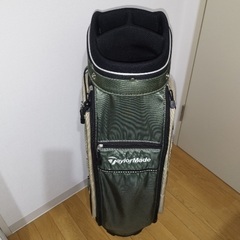 Taylor madeのゴルフバッグの画像