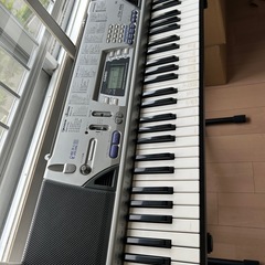 CASIOキーボード　台付