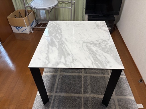 【傷なし美品！】ダイニングテーブル