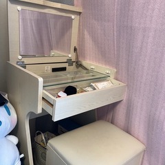 ドレッサー+オットマンセットの画像