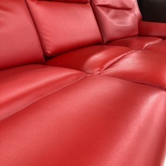 赤のローソファー🛋️の画像