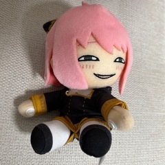 SPY×FAMILY アーニャぬいぐるみ　２つの画像