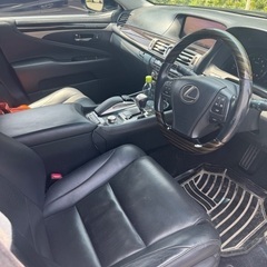 レクサス　ls600 28年式　ハイブリッドの画像