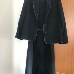 礼服