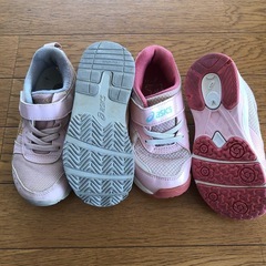 女の子ASICS靴17cm2点の画像