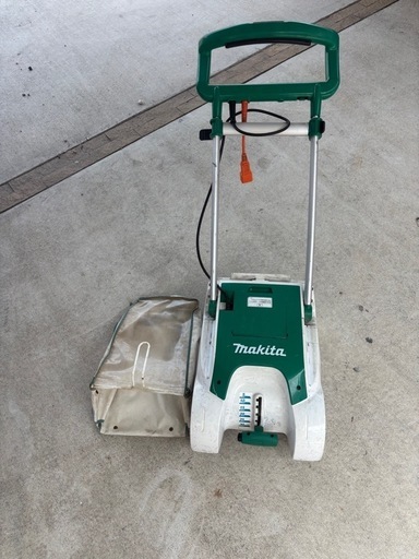 中古現状品 マキタ 芝刈機 モデル MLM2350