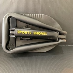 折りたたみ式シャベルの画像