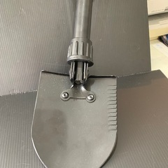 折りたたみ式シャベルの画像