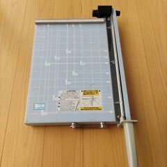 裁断機(ペーパーカッター)の画像