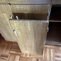 【一部壊れております】収納家具の画像