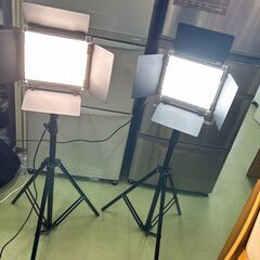 【リサイクルショップ　ピカソ　小松原】🎉【美品】NEEWER 2パック RGB530 LEDライトキット バック付き🎉★1820★の画像
