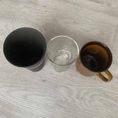 【たくさん】コップやお皿 の画像