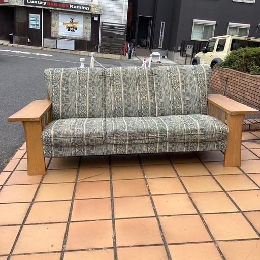 karimoku  三人掛けソファのご紹介です