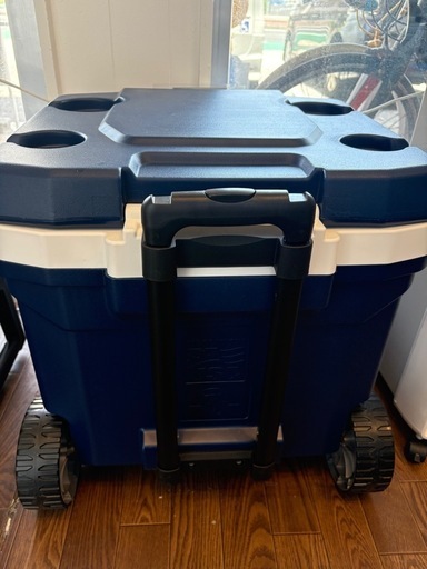 未使用品！/【IGLOO】58L クーラーボックス ネイビー★  【管理番号10807】桒 Amazon | IGLOO イグルー マックスコールド クーラーボックス 58L 