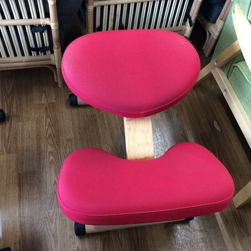 バランスチェアー　balans Easy レッド【取りに来れる方限定】