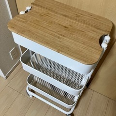 （決定）IKEA　天板付きワゴンの画像
