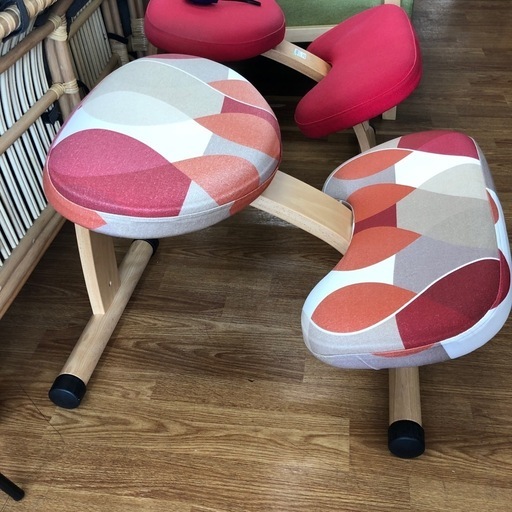 バランスチェアー　balans Easy マルチカラー柄【取りに来れる方限定】