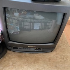 ブラウン管　カラーテレビ
