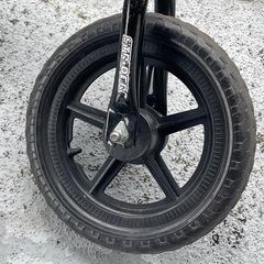 【傷や汚れあり】　ストライダー　グリーン　子供用　バランスバイクの画像