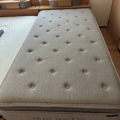 ニトリのベッドとマットレスの画像