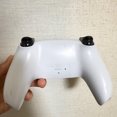 PS5 コントローラー　ホワイト　動作良好の画像