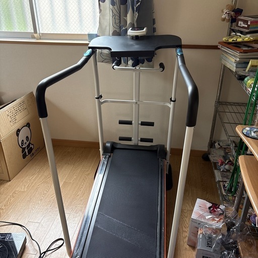 トレーニングマシーン