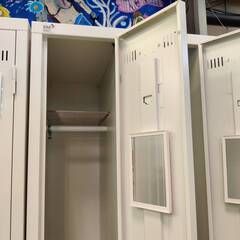 【愛品倶楽部柏店】在庫3点！ 生興 セイコー 縦型4人用ロッカー 鍵付き SLKW-4の画像